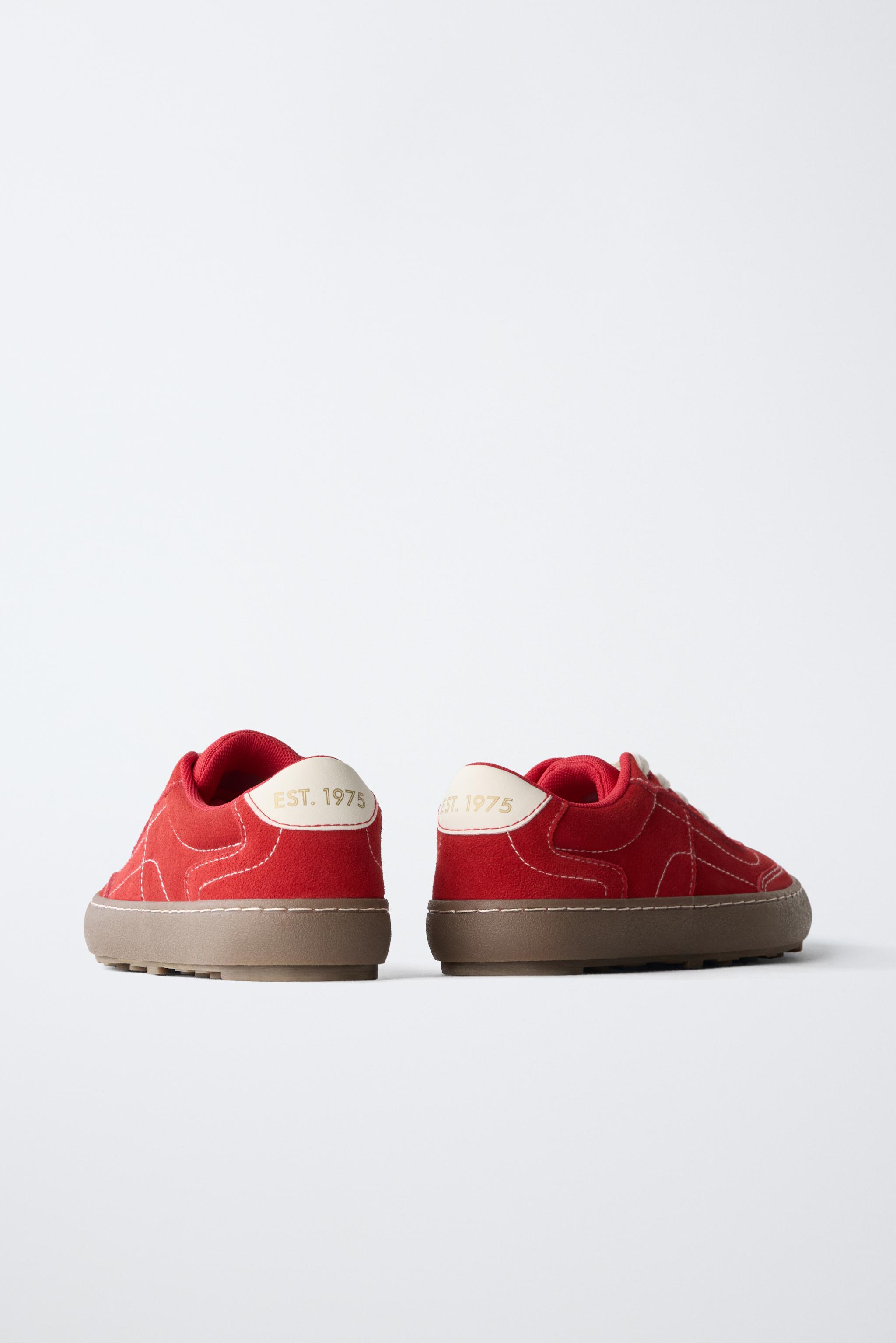 CONTRAST SNEAKERS